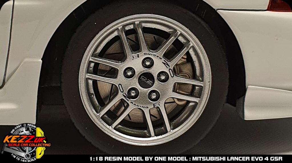 One Model Mitsubishi Lancer Evolution 5 GSR OZ Racing Wheels