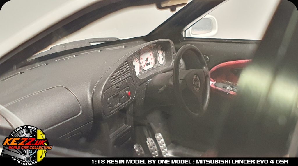 One Model Mitsubishi Lancer Evolution 5 GSR interior